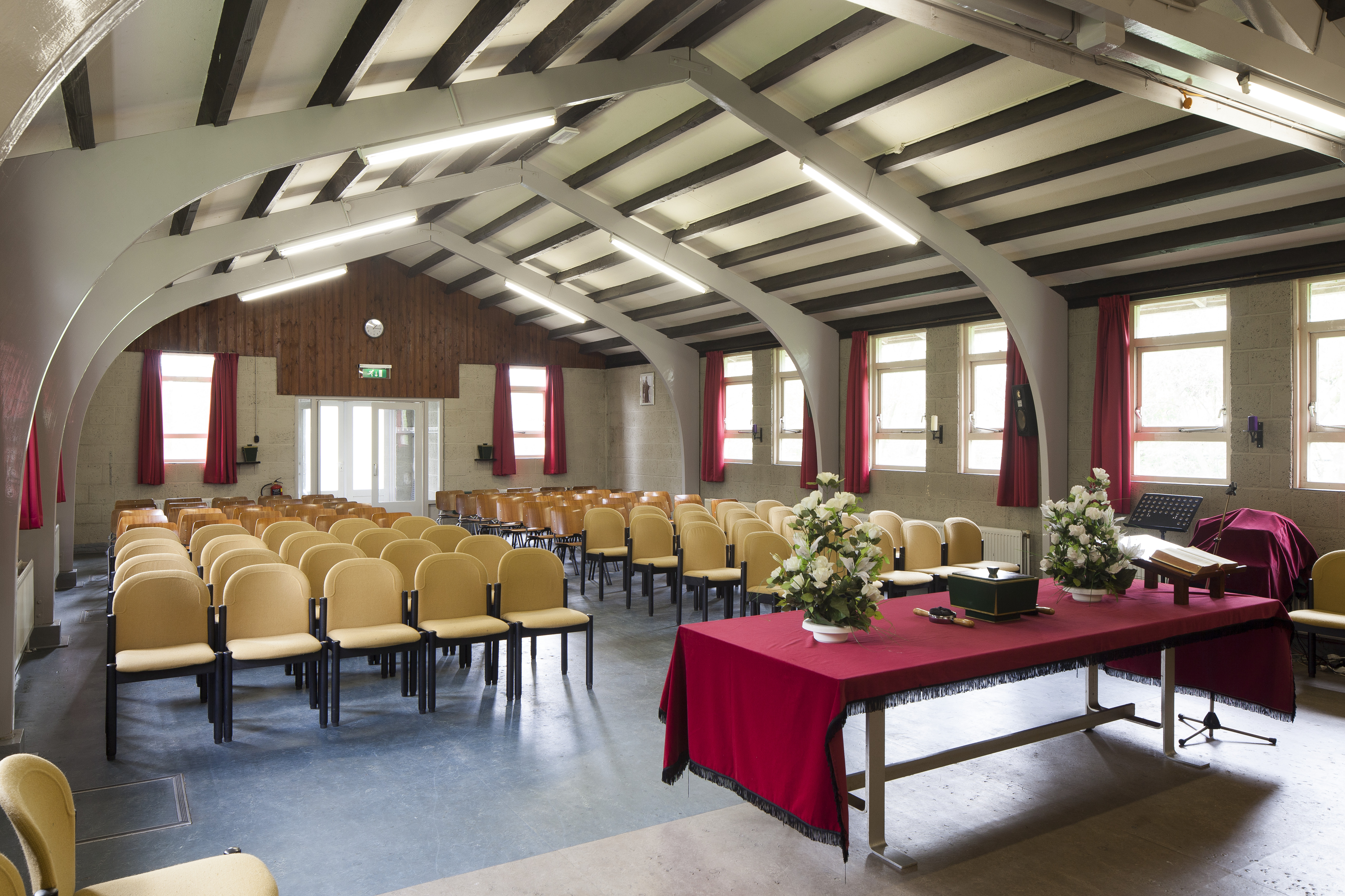 Interieur van de Molukse kerk in Appingedam